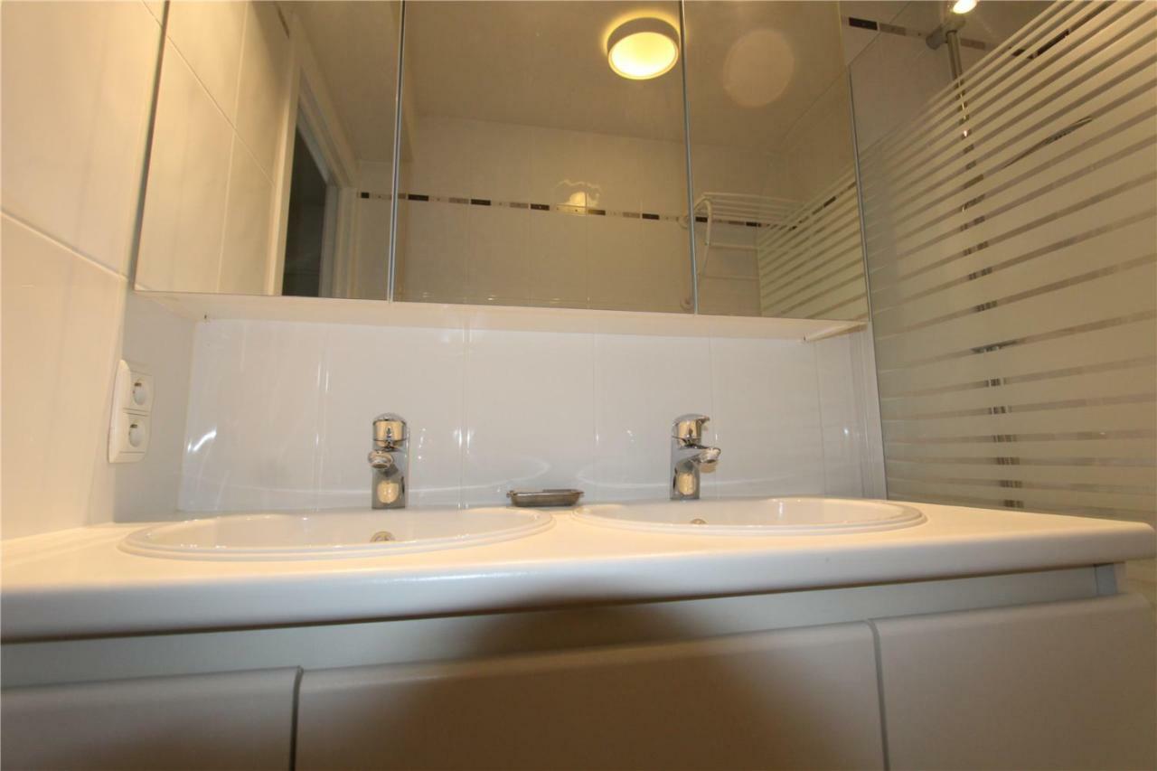 Apollo 1 Apartment Nieuwpoort Bagian luar foto
